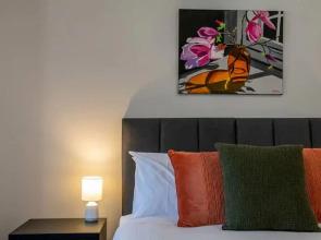 Waratah Up Douro - Your Innkeeper Mudgee