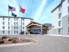 Ramada Williston