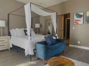 Loveshack Near Plaza District