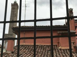 In Canonica By Holiplanet