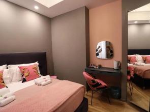 Aron Only Suites Bed And Breakfast