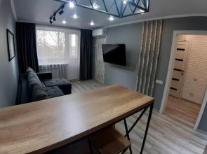 Apartment lux Tolstogo 90. Апартаменты люкс Толстого 90