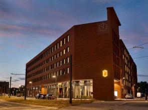 Super 8 by Wyndham Mainz Zollhafen