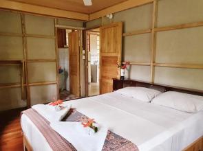 La Casita Bungalow Equipped Cabin With Garden View Near to the Beach