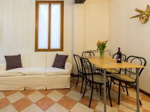 Happy Life Apartment