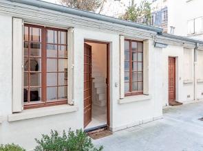 We Stay - Champs Elysées 75008