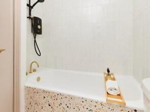 The Soho Retreat - Glamorous 1bdr Flat