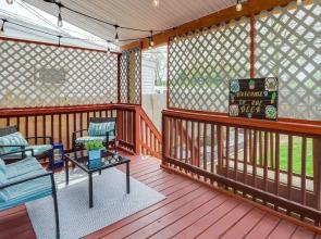 Allentown Townhome W/ Deck - 3 Mi To Ppl Center!