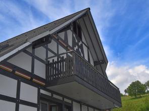 Exclusive Loft Apartment With Balcony in Olsberg-elpe