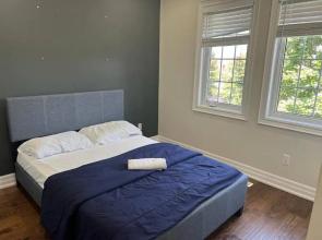 cheerfully 3 bedroom home with free parking & wifi