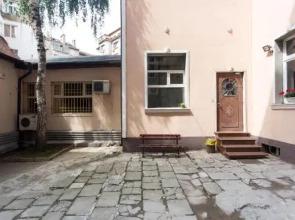 Garibaldi Guest House