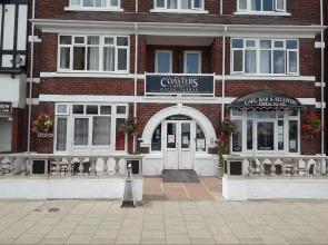 Coasters Hotel & Apartments