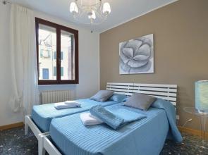 Biapalace 1 in Venice