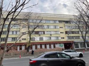 Lovely 3 bedroom apartment with free parking