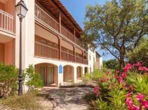 Apartment with 2 Bedrooms in Roquebrunes Sur Argens, with Wonderful Sea View, Pool Access And Enclosed Garden - 3 Km From the Beach