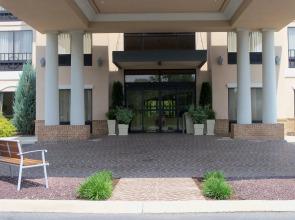 Holiday Inn Express Hotel & Suites Winchester by IHG