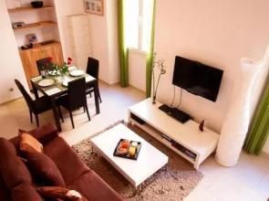 Alexandre Mari old town few meters to the beach