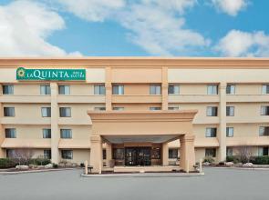 La Quinta Inn & Suites by Wyndham Mansfield OH