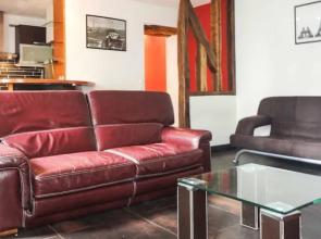 Studio In Bustling St Maur / Oberkampf Area