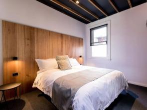 105 Mac Unique Apartments