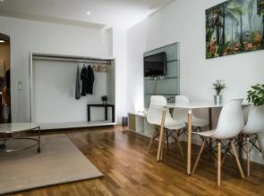 FULL HOUSE Studios - The Jungle Apartment - NETFLIX, WiFi inkl