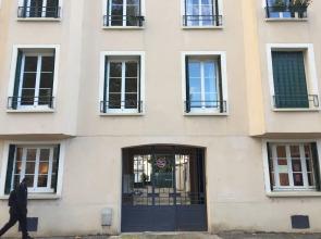 Fonty Cosy Yard side Top last floor