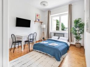 WeHost Colorful Studio next to Park Puijonpuistikko in Vallila Neighborhood