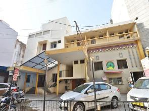 OYO 13668 Hotel Utsav