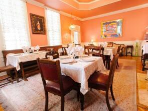 Austin Folk House Bed and Breakfast