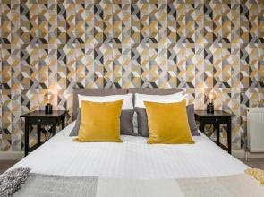 The Lucas - Donnini Apartments