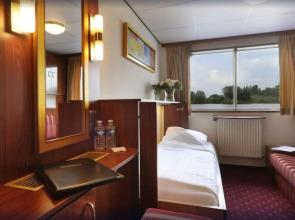 Crossgates Hotelship Nizzaufer - Frankfurt