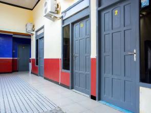 Buana Jaya Guest House by OYO Rooms