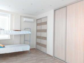 Lakshmi Lermontov on Krasnye Vorota