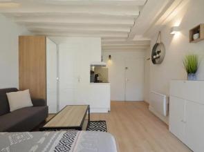 le petit France by sleepinfontainebleau