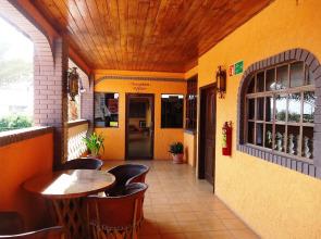 La Hacienda de la Langosta Roja