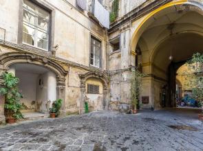 Design Apartment at Spaccanapoli by Wonderful Italy