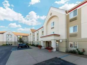 Candlewood Suites Wichita Northeast