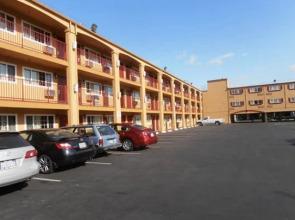 Red Lion Inn & Suites Sacramento