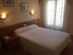 Hotel Real de Castilla II