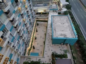 Spacious Studio Apartment @ The H Residence near MT Haryono
