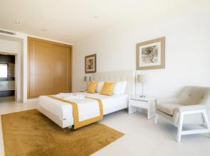 5 Beach View Apartment in Porto de Mos 150 metres from the beach!