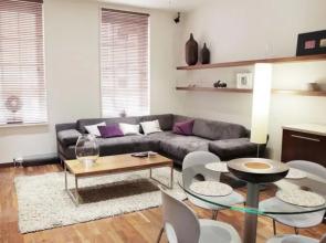 Stunning Triplex Hideaway In Central Covent Garden