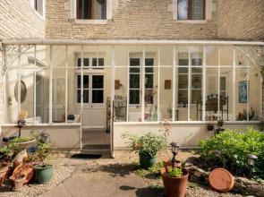 Escapade Place Voltaire