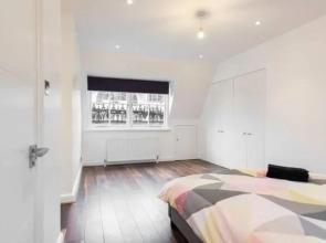 Fleet Street Apartment 4