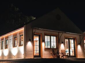 Little Dutch Cabin #1 - 12 min to Magnolia-Baylor