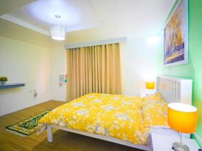 Charming Modern 2-Bedroom Apartment, Olongapo City Center