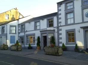 Eden Rose Cottage in Morecambe hot tub