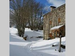 L'Oustau, beau gite écologique en bord de lac