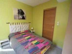 80m de la plage Appartement climatisé plein sud au rdc d'une maison 1 chambre 4 couchages terrasse et cour LXTURBOT7