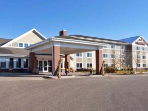 AmericInn by Wyndham Fort Pierre - Conference Center